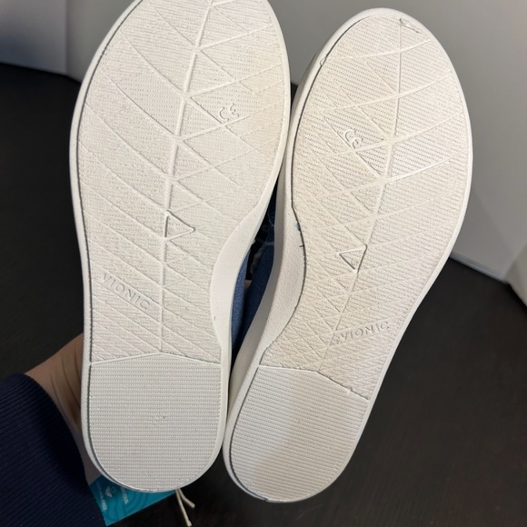 Vionic Beach Malibu Canvas Sneakers/Shoes Denim Blue Womens Size 5 Wide - Picture 14 of 16